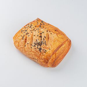 Слойка с ветчиной и сыром