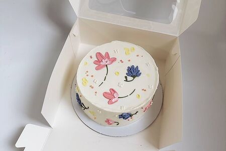 Торт №2 к 8 марта Ваниль-клубника