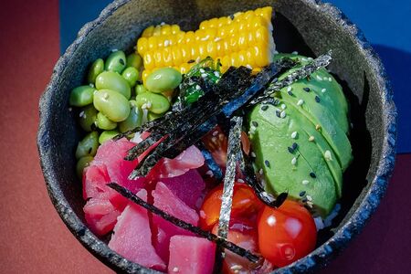 Поке с тунцом