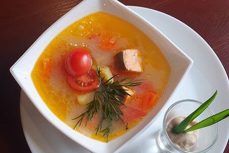 Уха царская с семгой