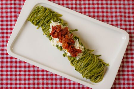 Pesto & stracciatella