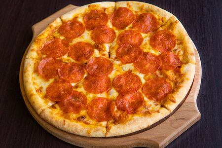 Пицца Пепперони на тонком тесте 30 см