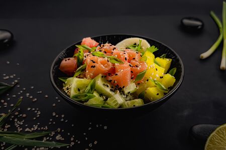 Боул с лососем