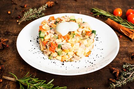 Салат Оливье The Slim с куриной грудкой