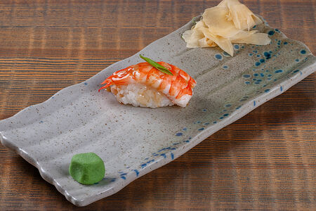 Суши с креветкой под соусом терияки-лайм