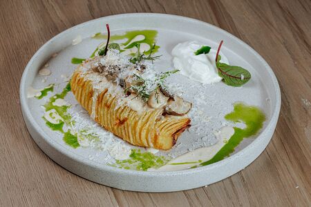 Гратен с белыми грибами