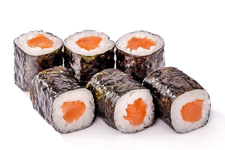 Классический ролл с лососем