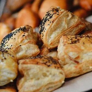 Слойка с курицей и грибами