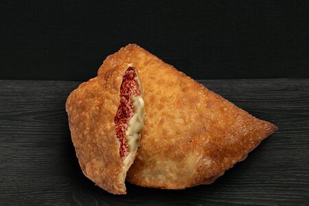 Чебурек Ветчина и сыр