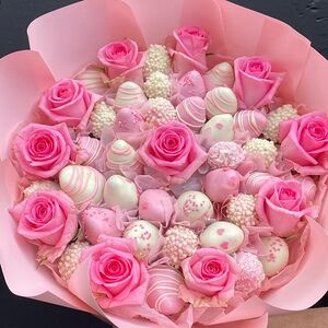 Букет из клубники в шоколаде Eleven Roses