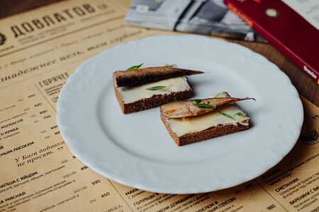 Со шпротами