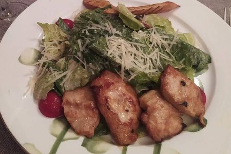 Цезарь с курицей