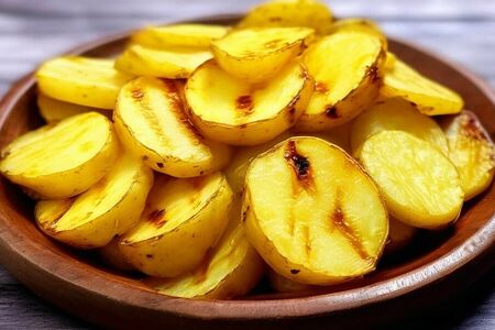 Картофель на мангале