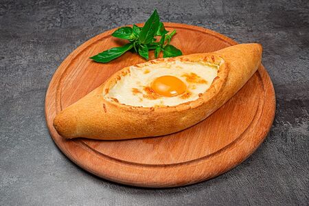 Хачапури по-аджарски