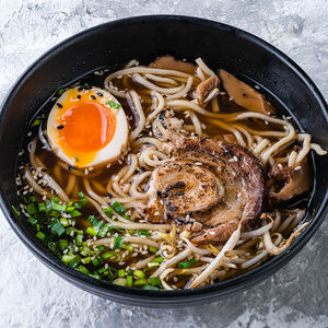 Рамэн со свининой (маленькая порция)