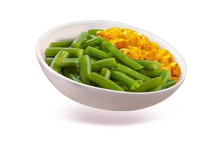 Фасоль стручковая с курицей карри