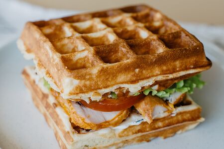 Британский сэндвич с яйцом и беконом