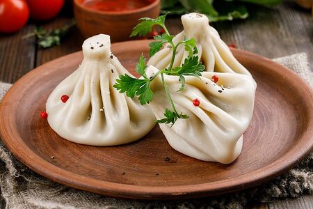 Сет №3 Хинкали с креветками в соусе том ям