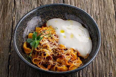 Тальятелле с рагу из утки и сырным муссом