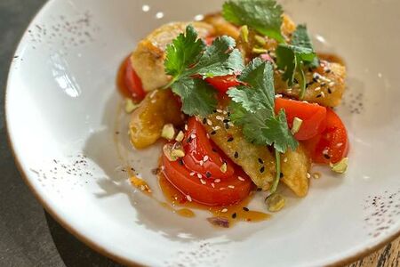 Салат с хрустящими баклажанами