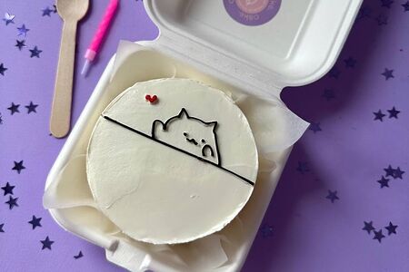 Бенто-торт №10 ваниль-клубника с котиком