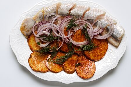 Сельдь с картофелем