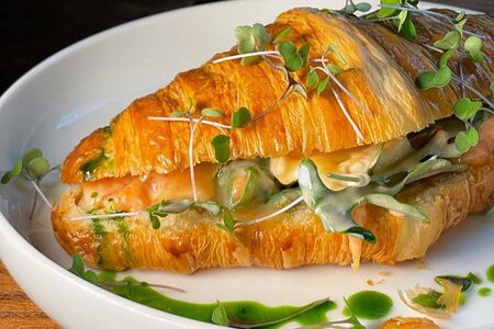 Сочный круассан