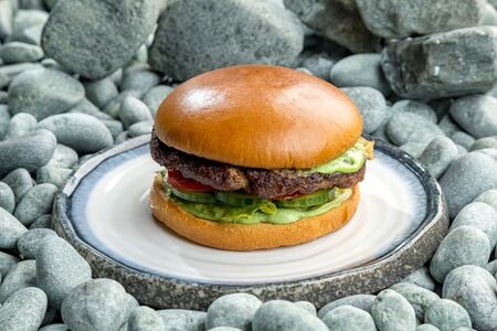 Бургер с кониной