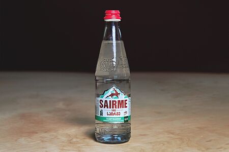 Минеральная вода Саирме с газом