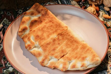 Хачапури по-гурийски с шампиньонами