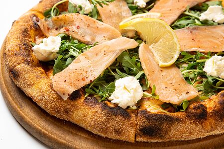 Пицца с лососем (Латина)
