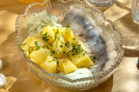 Сельдь с картофелем