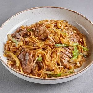 Рисовая лапша с говядиной Хэфан