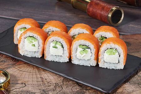 Ролл Филадельфия с огурцом