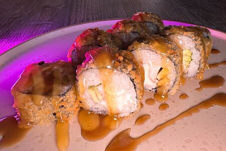 Теплый ролл с креветкой