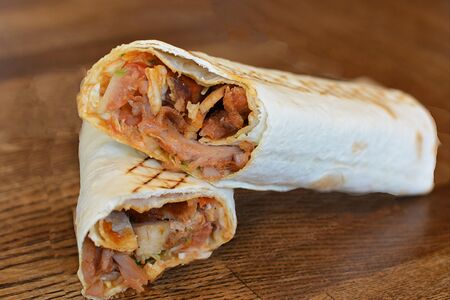 Шаурма по-восточному острая с курицей