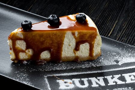 Чизкейк с пивной карамелью