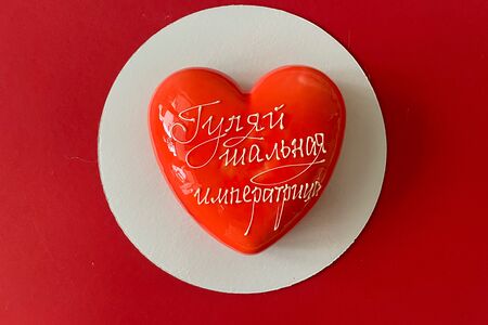 Муссовый торт сердце Гуляй шальная, императрица красный