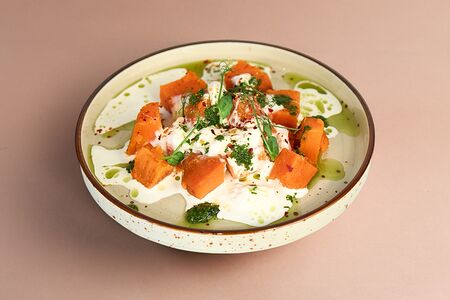 Сладкий батат с сыром страчателла