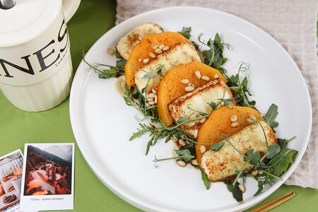 Салат с тыквой и адыгейским сыром