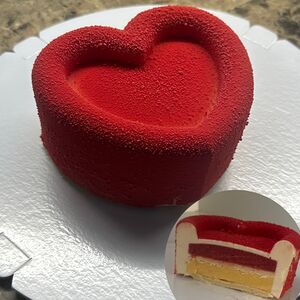 Бенто муссовый торт сердце 