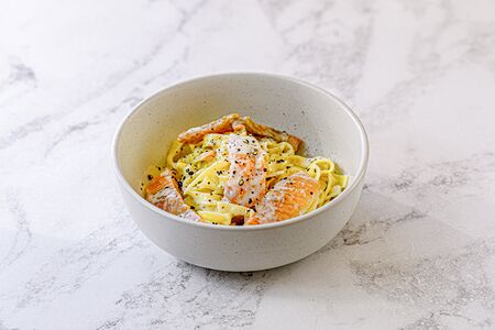 Паста с лососем в сливках