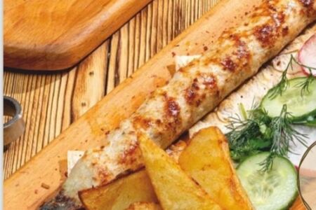 Кебаб из цыплёнка с сулугуни