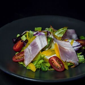 Салат с беконом