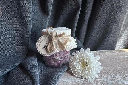 Маринованный красный лук