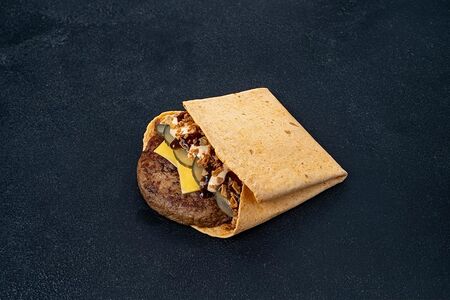 Врап с бифштексом