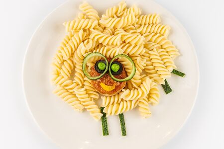 Котлета из индейки с макарошками Овечка