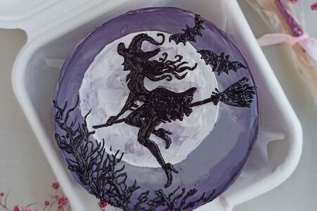 Бенто-торт Ведьма на метле