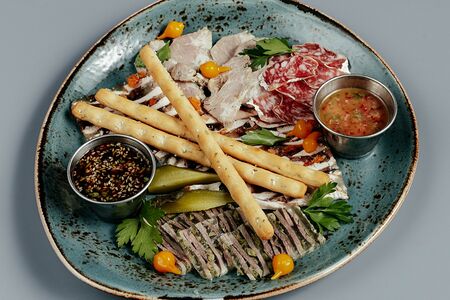 Мясные закуски