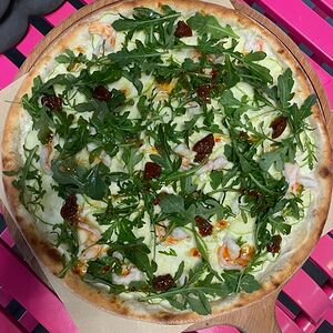 Пицца Креветки-кабачок-вяленые томаты